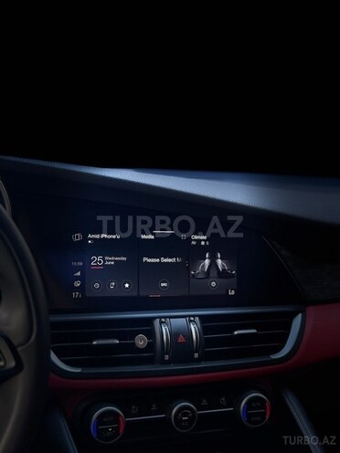 Alfa Romeo Giulia 2020, 73,000 km - 2.0 l - Bakı