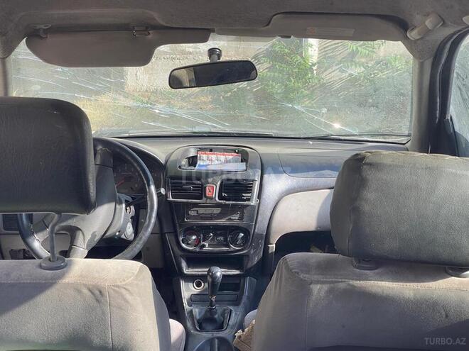 Nissan Sunny 2002, 327,000 km - 1.6 l - Bakı