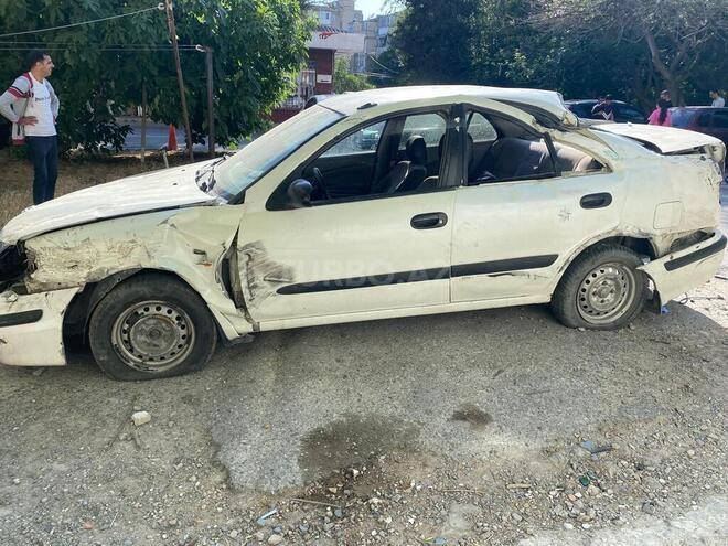 Nissan Sunny 2002, 327,000 km - 1.6 l - Bakı