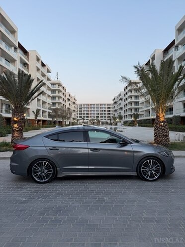 Hyundai Elantra 2018, 131,966 km - 1.6 l - Bakı