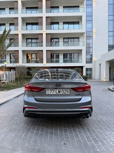 Hyundai Elantra 2018, 131,966 km - 1.6 l - Bakı