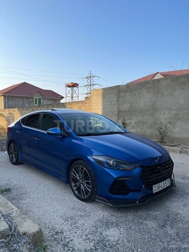 Hyundai Elantra 2018, 172,200 km - 1.6 l - Bakı