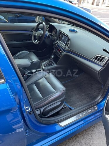 Hyundai Elantra 2018, 172,200 km - 1.6 l - Bakı