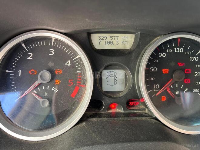 Renault Megane-6