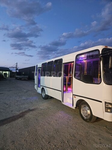 Isuzu NP 37 2010, 500,000 km - 4.4 l - Sumqayıt