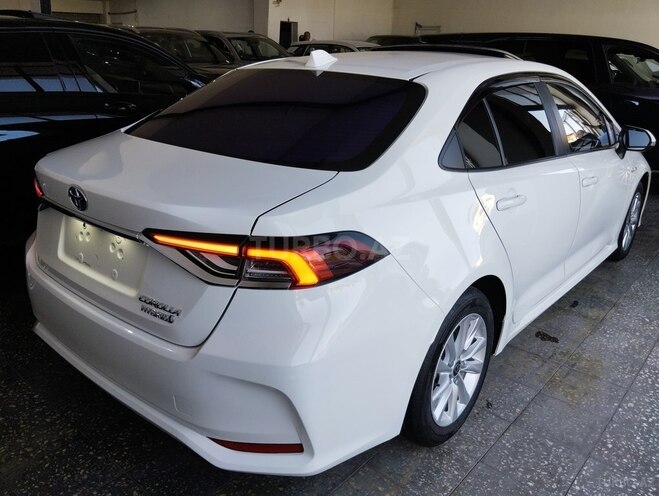 Toyota Corolla 2024, 27,300 km - 1.8 л - Bakı