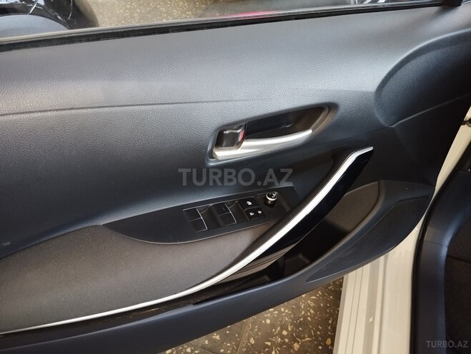 Toyota Corolla 2024, 27,300 km - 1.8 л - Bakı
