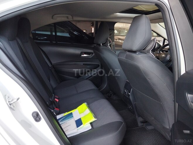 Toyota Corolla 2024, 27,300 km - 1.8 л - Bakı