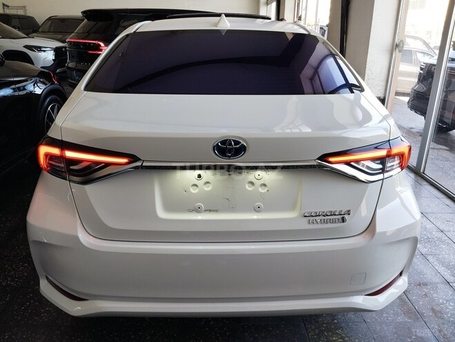 Toyota Corolla 2024, 27,300 km - 1.8 л - Bakı