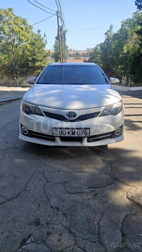 Toyota Camry-1