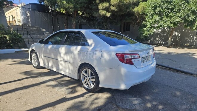 Toyota Camry-4