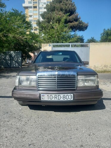 Mercedes E 220 1993, 580,000 km - 2.2 л - Bakı