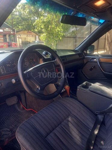 Mercedes E 220 1993, 580,000 km - 2.2 л - Bakı