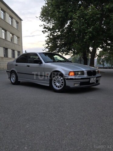 BMW 320 2011, 388,471 km - 2.0 l - Bakı