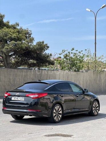 Kia K5-4
