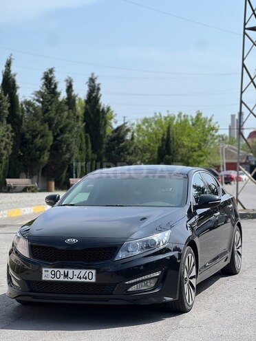 Kia K5-1