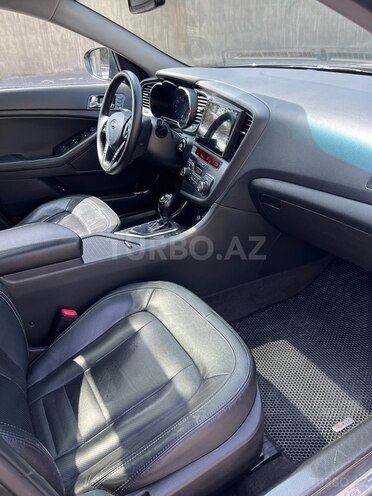 Kia K5-10
