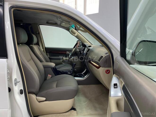 Toyota Land Cruiser Prado-10