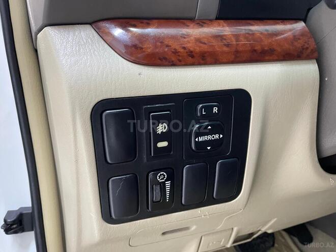 Toyota Land Cruiser Prado-13