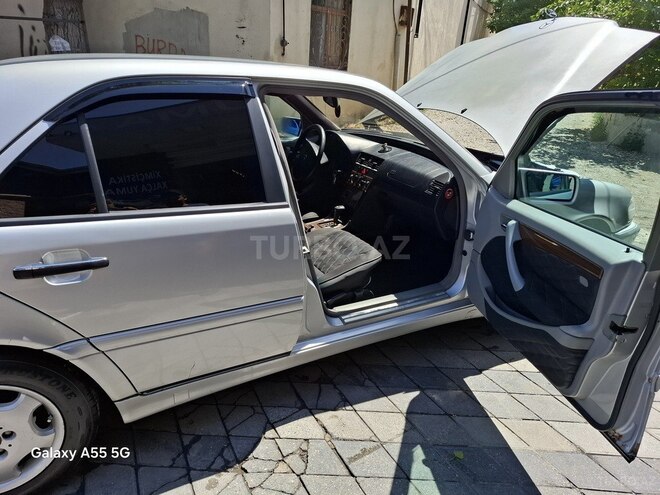 Mercedes C 180 2000, 367,000 km - 1.8 l - Bakı