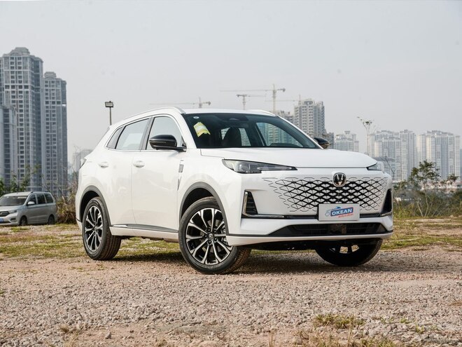 Changan CS 55 Plus 2025, 0 km - 1.5 л - Bakı