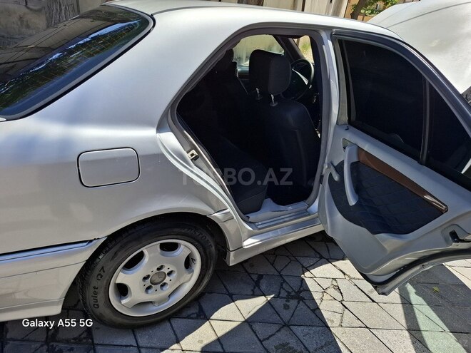 Mercedes C 180 2000, 367,000 km - 1.8 l - Bakı