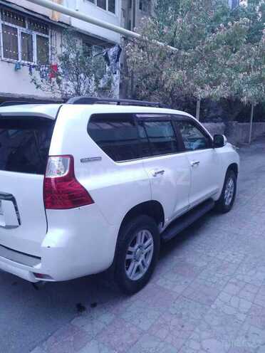 Toyota Land Cruiser Prado 2011, 260,000 km - 2.7 l - Bakı