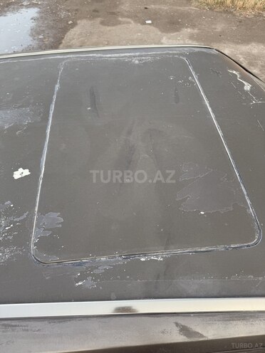 Mercedes E 200 d 1991, 200,000 km - 2.0 l - Qazax