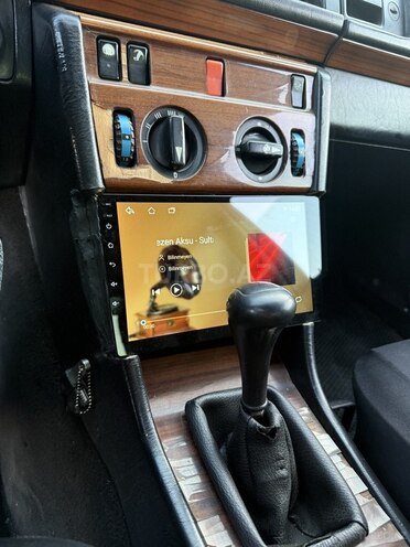 Mercedes E 200 d 1991, 200,000 km - 2.0 l - Qazax
