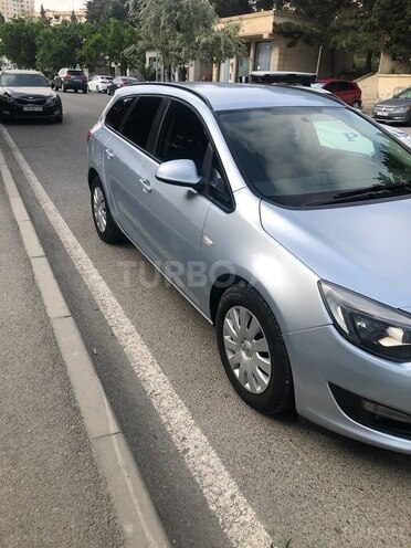 Opel Astra 2015, 139,000 km - 1.4 l - Bakı