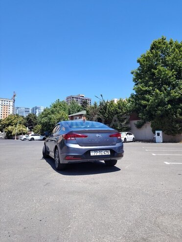 Hyundai Elantra 2019, 120,600 km - 2.0 л - Bakı