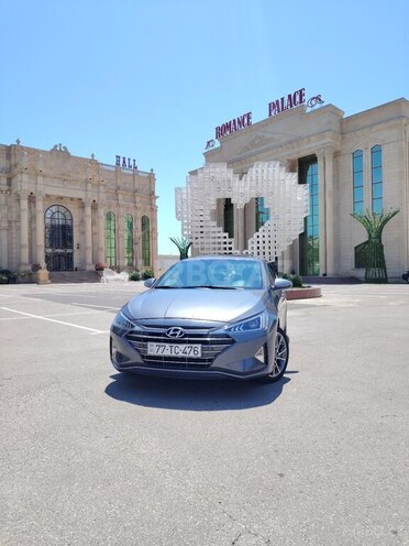 Hyundai Elantra 2019, 120,600 km - 2.0 л - Bakı