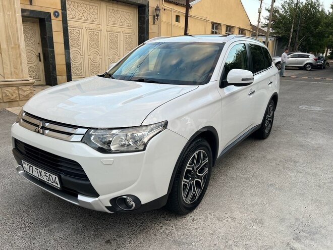 Mitsubishi Outlander 2015, 171,200 km - 2.4 l - Bakı