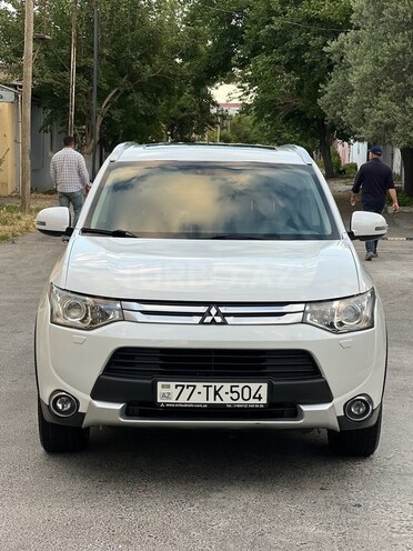 Mitsubishi Outlander 2015, 171,200 km - 2.4 l - Bakı