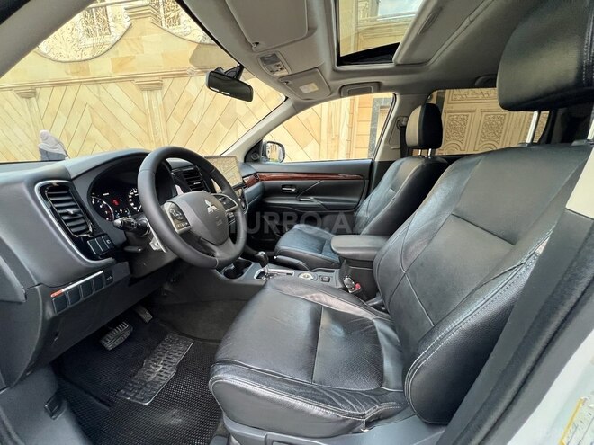 Mitsubishi Outlander 2015, 171,200 km - 2.4 l - Bakı