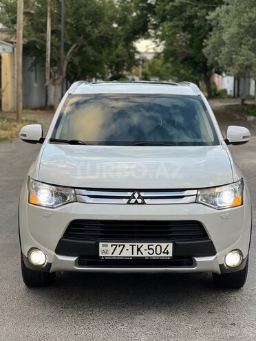 Mitsubishi Outlander 2015, 171,200 km - 2.4 l - Bakı