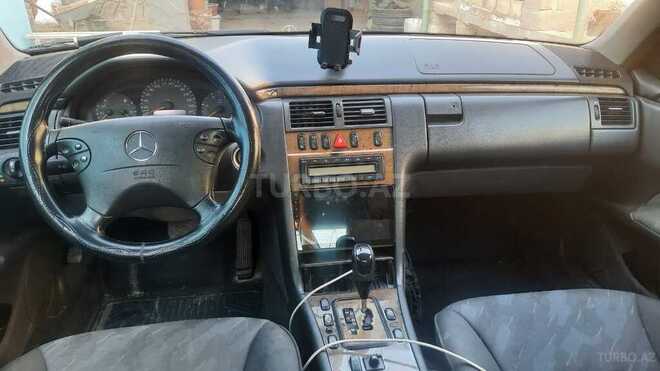 Mercedes E 270 2000, 422,300 km - 2.7 l - Bakı
