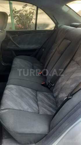 Mercedes E 270 2000, 422,300 km - 2.7 l - Bakı