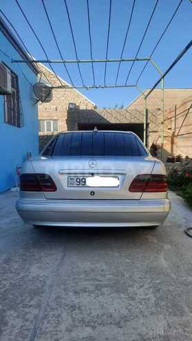 Mercedes E 270 2000, 422,300 km - 2.7 l - Bakı