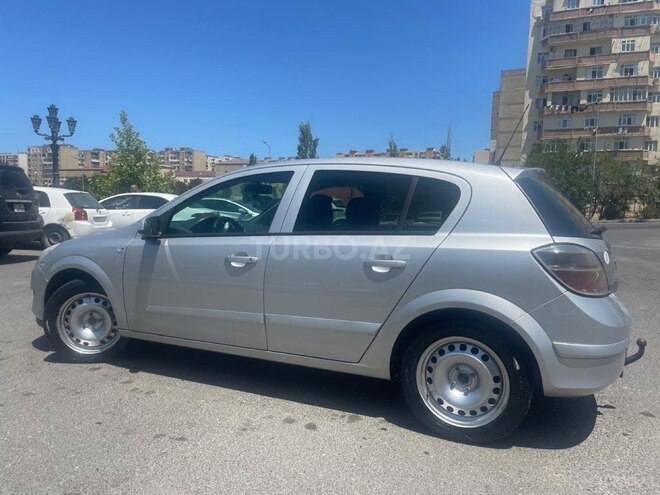 Opel Astra 2009, 243,000 km - 1.4 l - Bakı