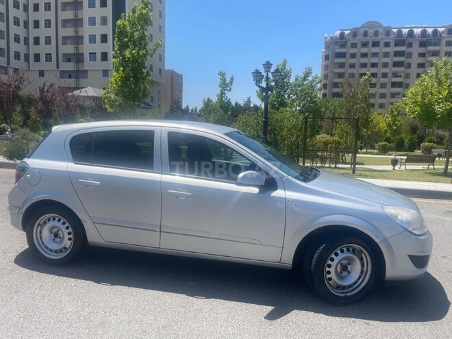 Opel Astra 2009, 243,000 km - 1.4 l - Bakı
