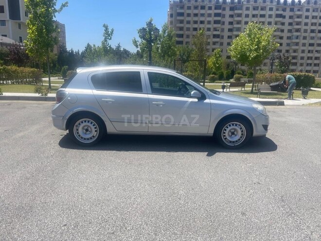 Opel Astra 2009, 243,000 km - 1.4 l - Bakı