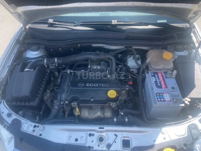 Opel Astra 2009, 243,000 km - 1.4 l - Bakı