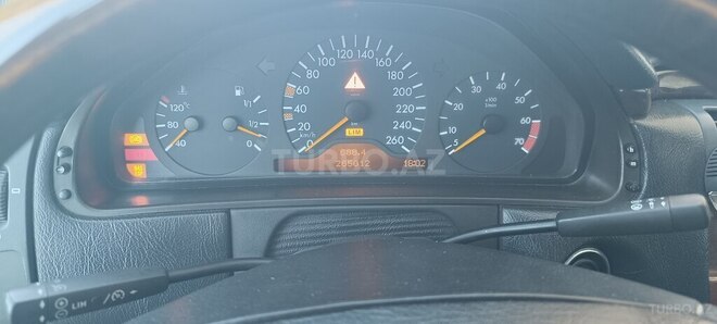 Mercedes E 240 1997, 265,012 km - 2.4 l - Naxçıvan