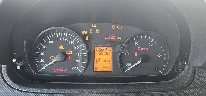 Mercedes Vito 113 2011, 300,000 km - 2.2 l - Bakı