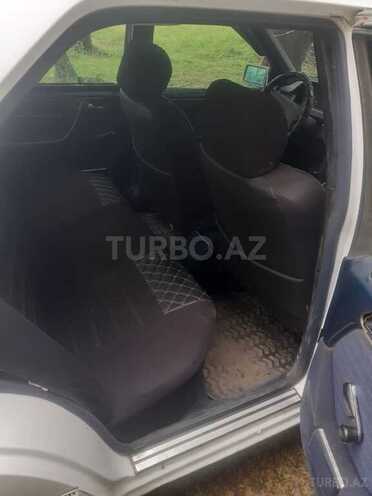 Mercedes E 250 1999, 500,000 km - 2.5 l - Astara