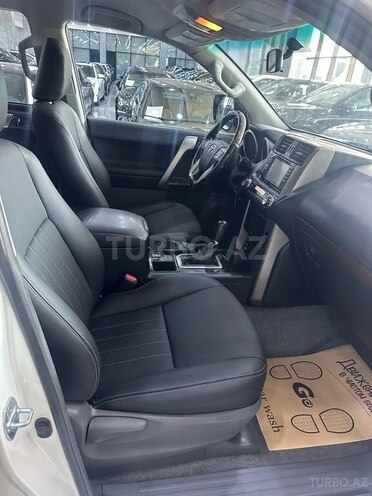 Toyota Land Cruiser Prado 2009, 256,000 km - 2.7 l - Bakı