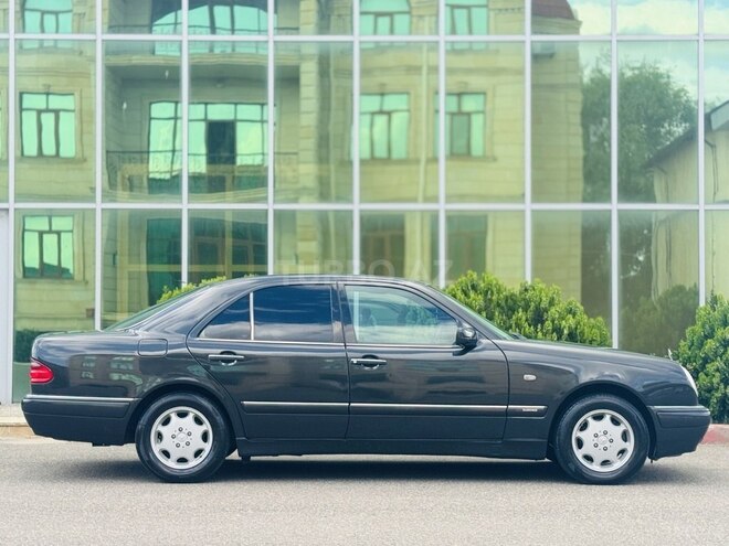 Mercedes E 230 1995, 295,715 km - 2.3 l - İmişli