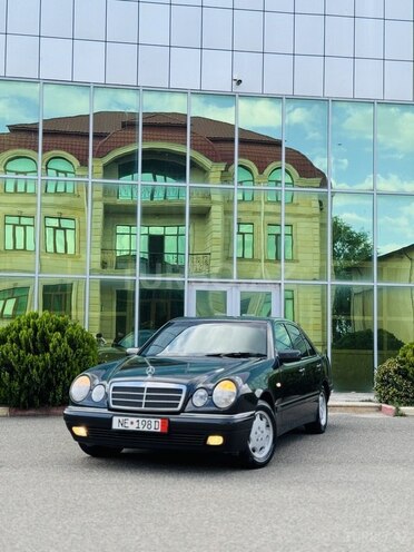 Mercedes E 230 1995, 295,715 km - 2.3 l - İmişli