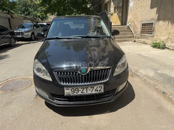 Skoda Fabia 2012, 235,000 km - 1.6 l - Bakı
